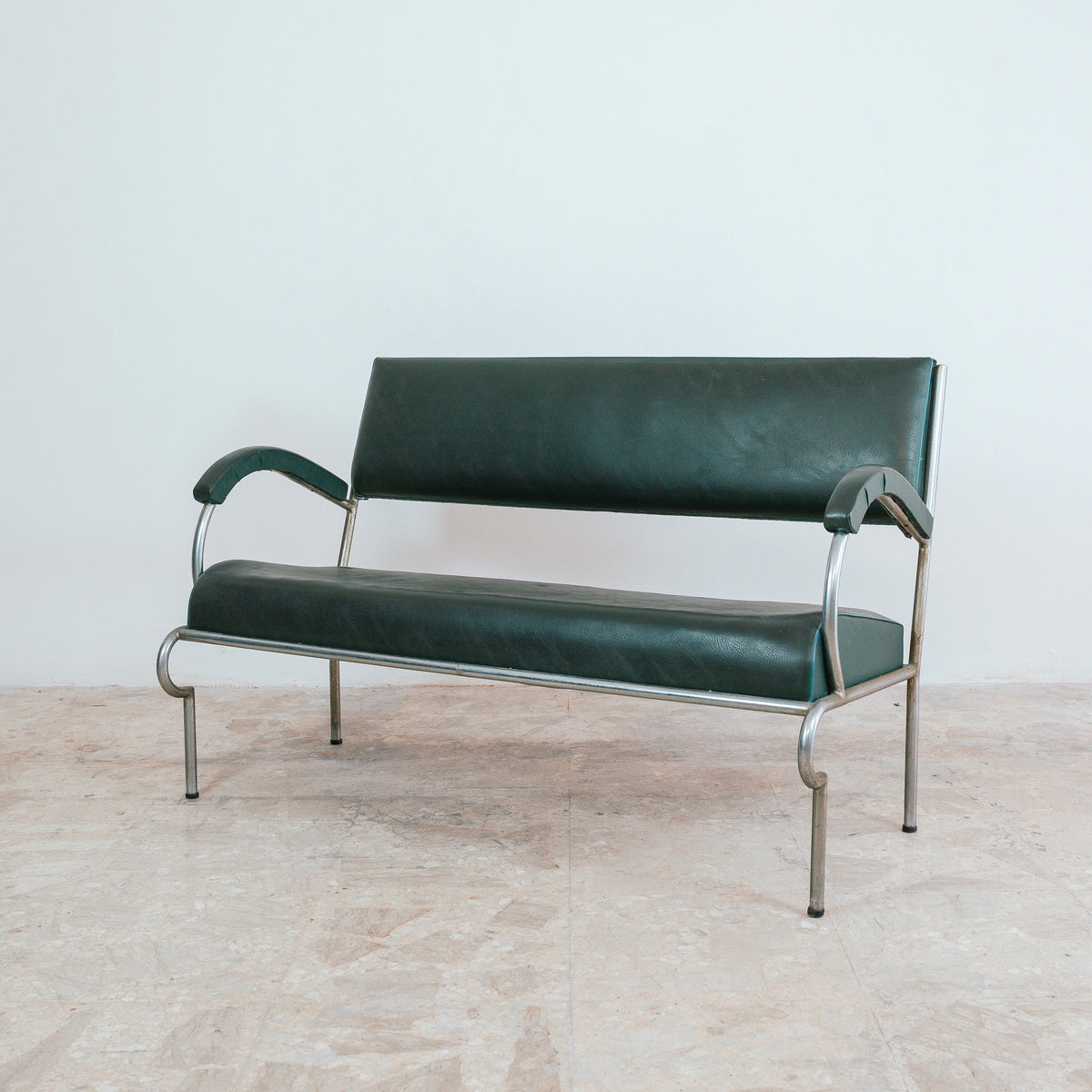 Divanetto Due Posti Vintage Bauhaus in Tubolare d'Acciaio e Skai Verde (Anni '40)