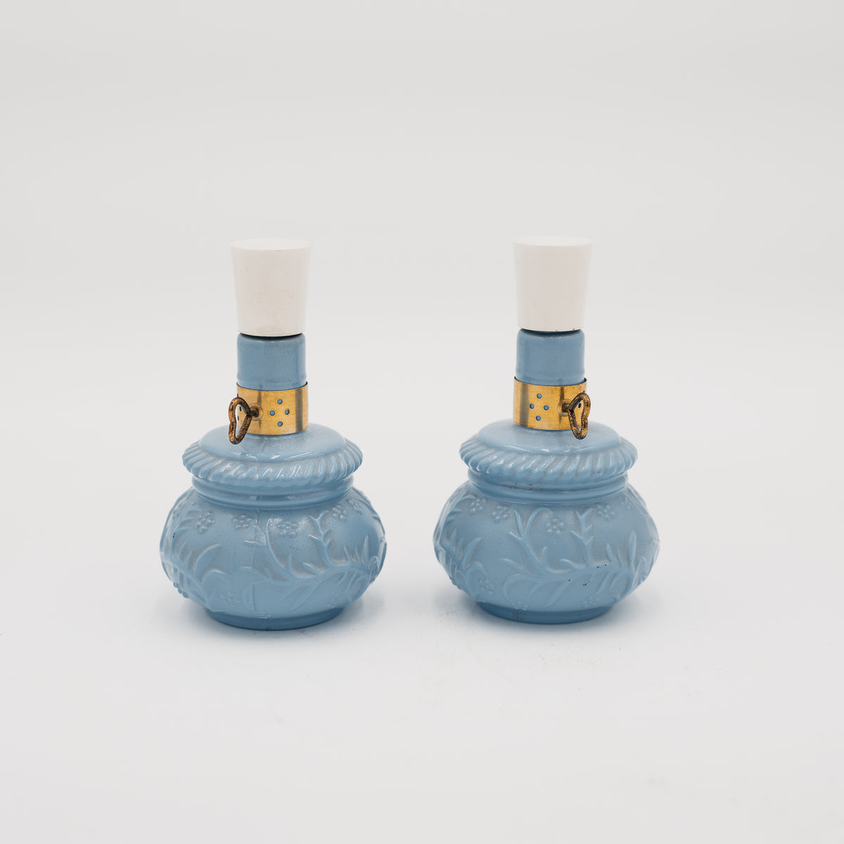 Coppia Boccette Profumo Vintage Avon Courting Lamp Vetro Opalino Blu Anni 70