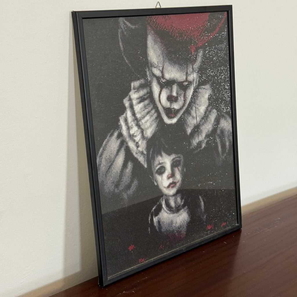 Quadro Horror "IT - Pennywise" in Diamond Painting con Cornice Nera
