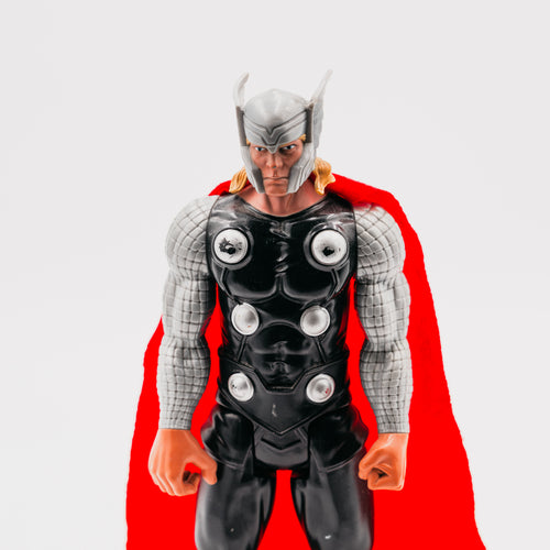 Action Figure Thor Marvel Hasbro 2013 Avengers con Mantello Giocattolo