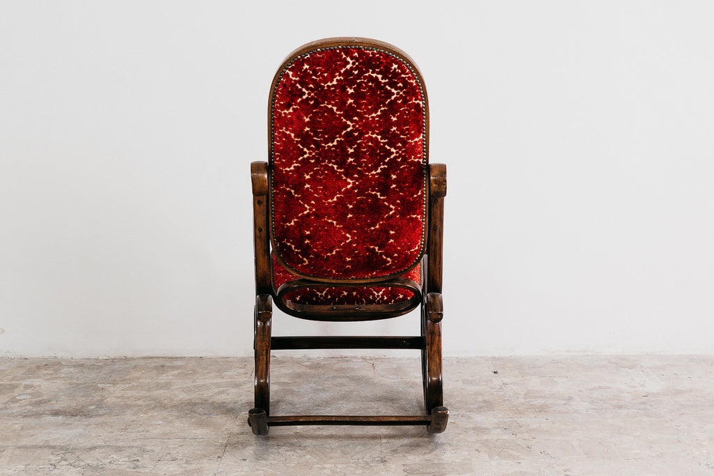 Sedia a Dondolo Vintage in Legno Curvato nello Stile di Thonet e Velluto Rosso (Anni '20/'30)