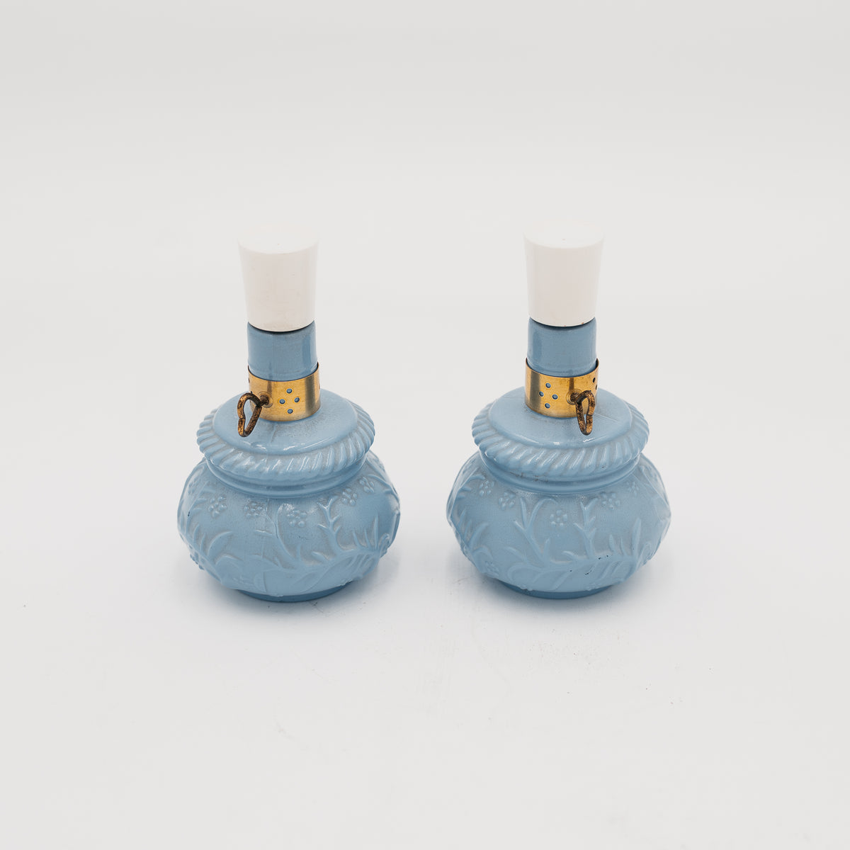 Coppia Boccette Profumo Vintage Avon Courting Lamp Vetro Opalino Blu Anni 70