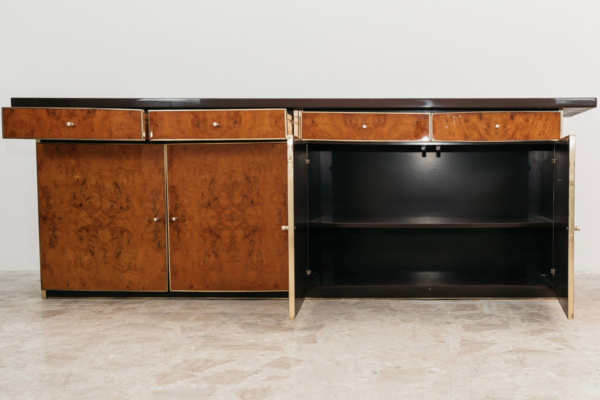 Credenza Sideboard Vintage Modernista in Pregiata Radica e Dettagli in Ottone (Anni '70)