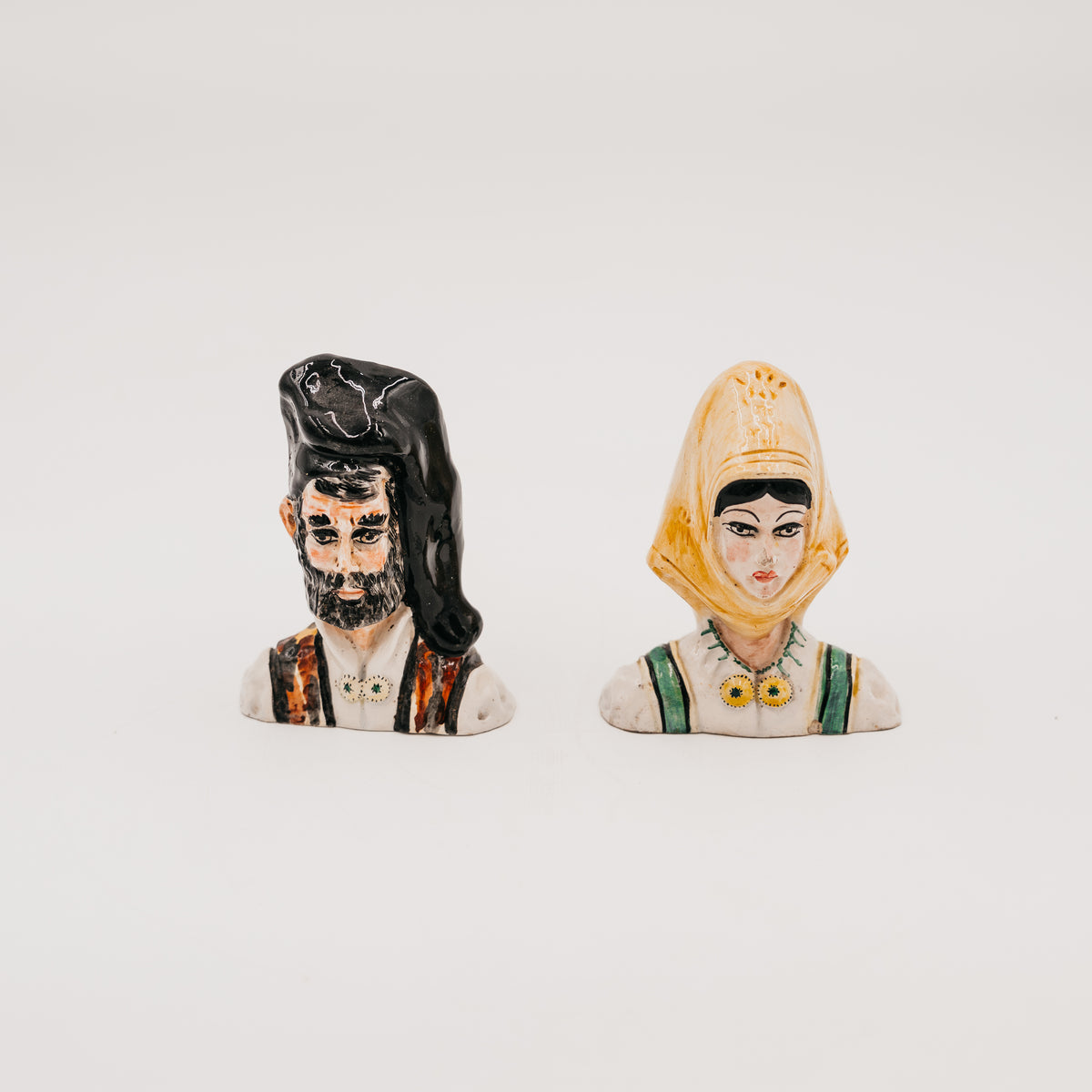 Coppia Busti Vintage in Ceramica Sarda Cossu Personaggi Costume Tradizionale