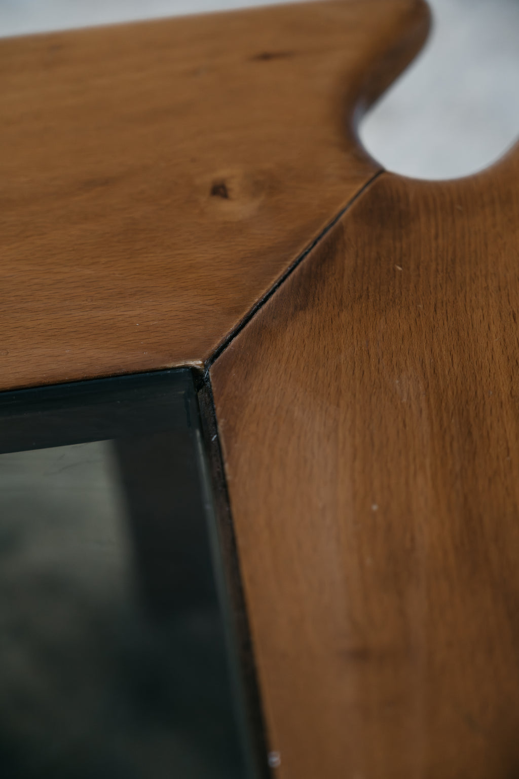 Tavolino da Caffè Afra Tobia Scarpa Vintage Anni 60 Legno Noce e Cristallo Modernariato