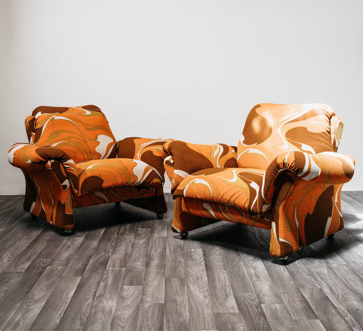 Coppia di Poltrone "Ionica" Guarnacci, Padovano e Vagnoni per 1P - Design Anni '70 Space Age