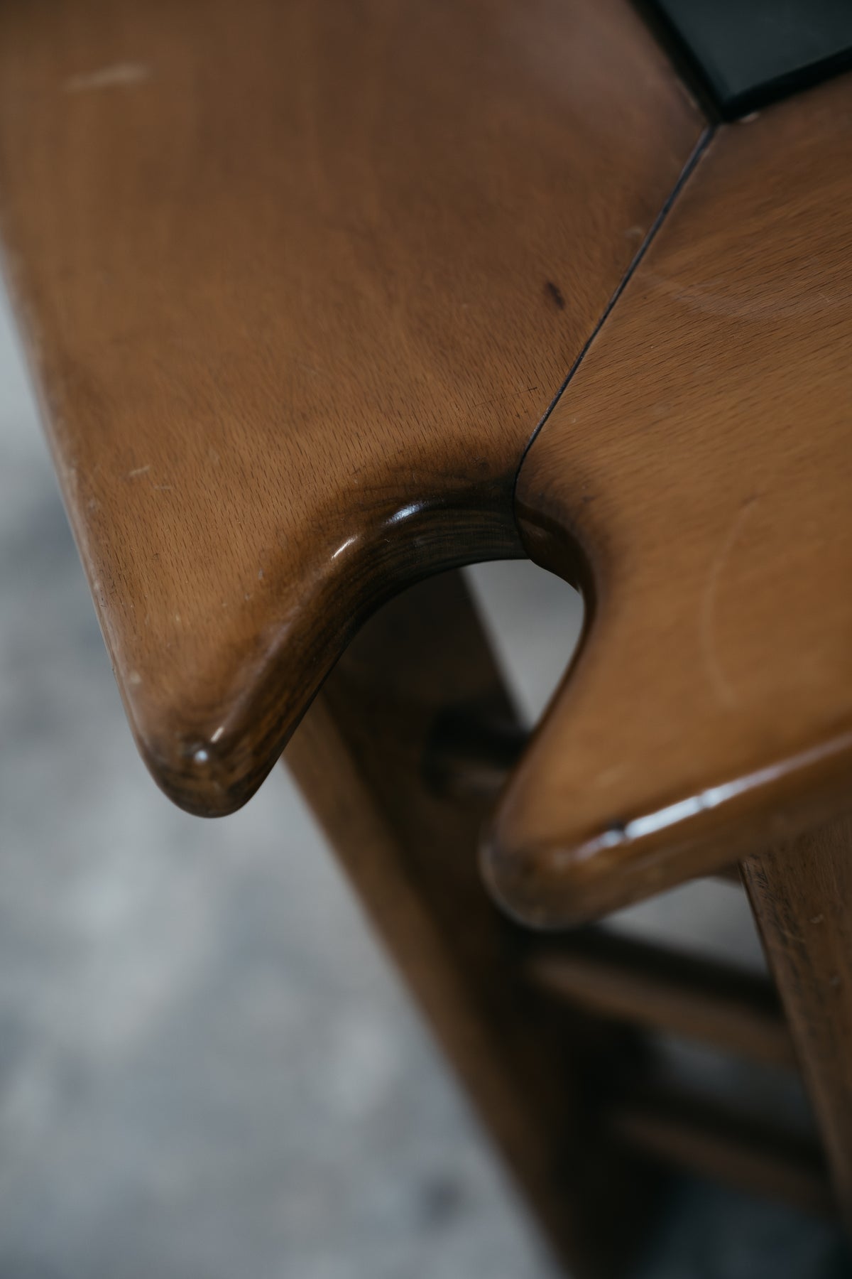 Tavolino da Caffè Afra Tobia Scarpa Vintage Anni 60 Legno Noce e Cristallo Modernariato