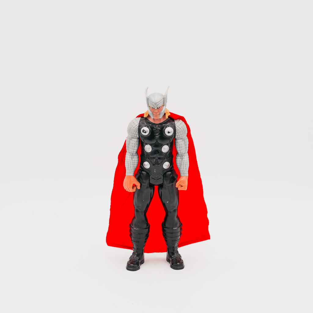 Action Figure Thor Marvel Hasbro 2013 Avengers con Mantello Giocattolo