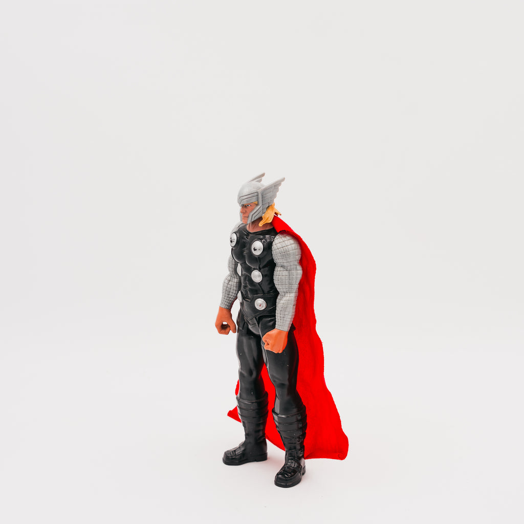Action Figure Thor Marvel Hasbro 2013 Avengers con Mantello Giocattolo