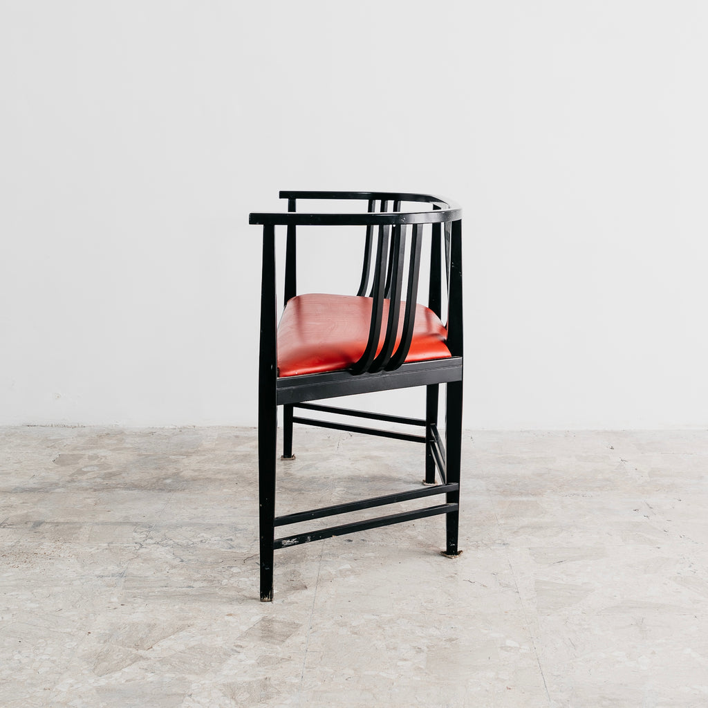 Divanetto Postmoderno Stile Ernest Archibald Taylor Anni 80 Legno e Pelle Rossa Modernariato Panchina