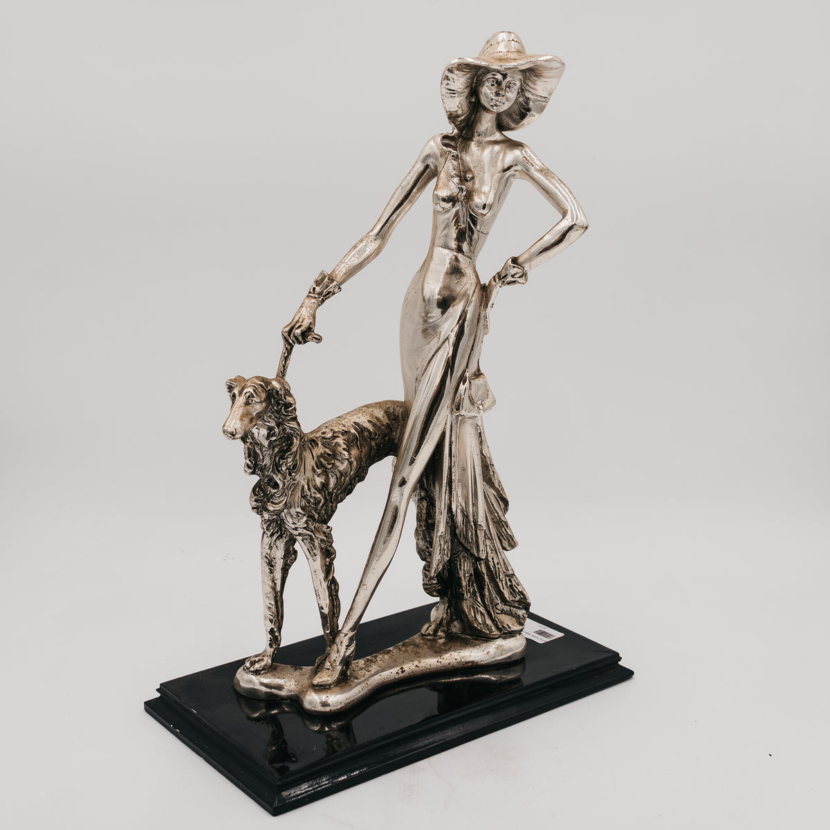 Scultura Amilcare Santini Vintage Dama con Levriero Resina Argentata Art Déco