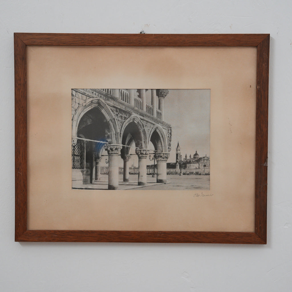 Giuseppe Mario D'Amico – Venezia, Palazzo Ducale e San Giorgio Maggiore – Serigrafia su Seta Firmata, Cornice in Legno, 34 x 41 cm