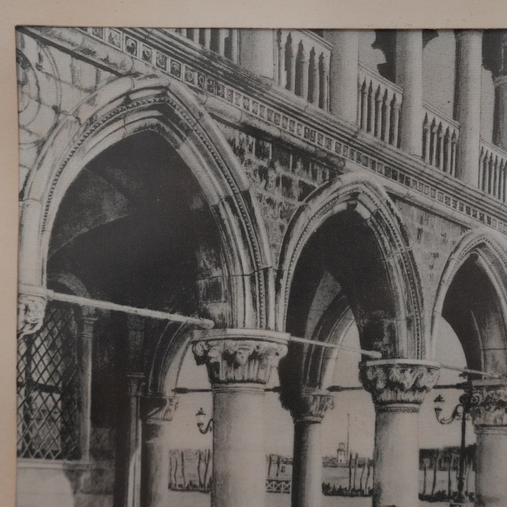 Giuseppe Mario D'Amico – Venezia, Palazzo Ducale e San Giorgio Maggiore – Serigrafia su Seta Firmata, Cornice in Legno, 34 x 41 cm