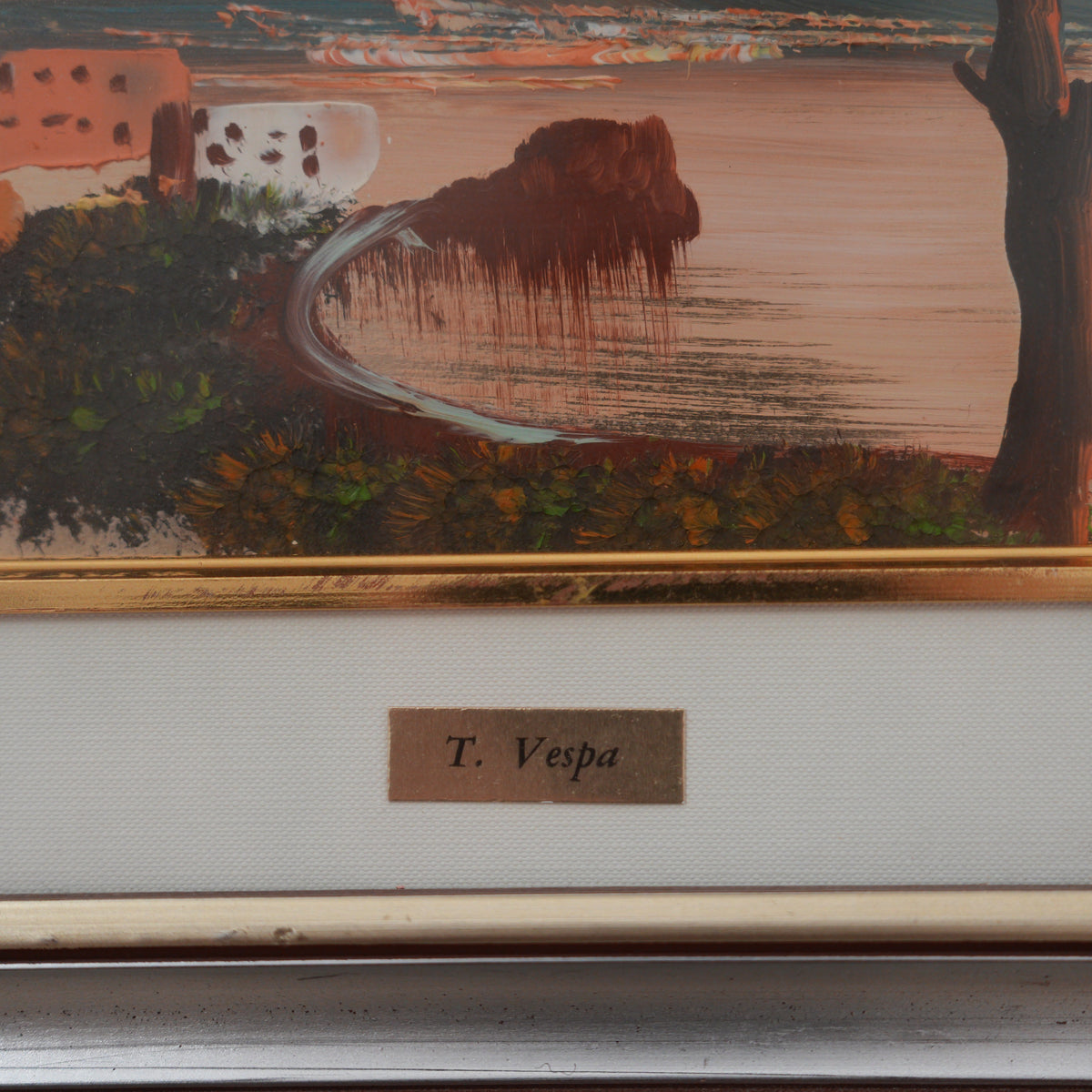 T. Vespa – Golfo di Napoli con Vesuvio al Tramonto – Dipinto a Mano su Foglia d'Oro, Doppia Cornice con Targhetta, 32 x 37 cm
