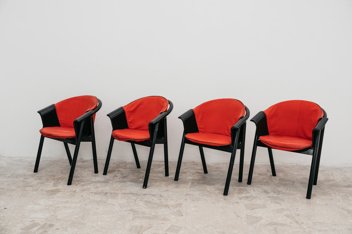 Set 4 Sedie Pozzi & Verga Vintage Anni 70 Legno Laccato Nero Tessuto Rosso Modernariato Design