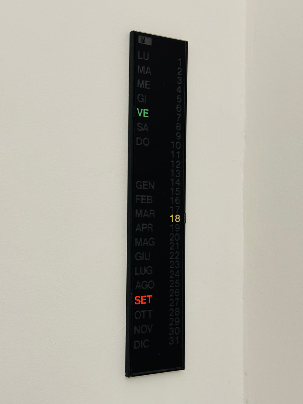 Calendario Perpetuo da Parete Postmoderno in Plastica anni '80 Made in W. Germany