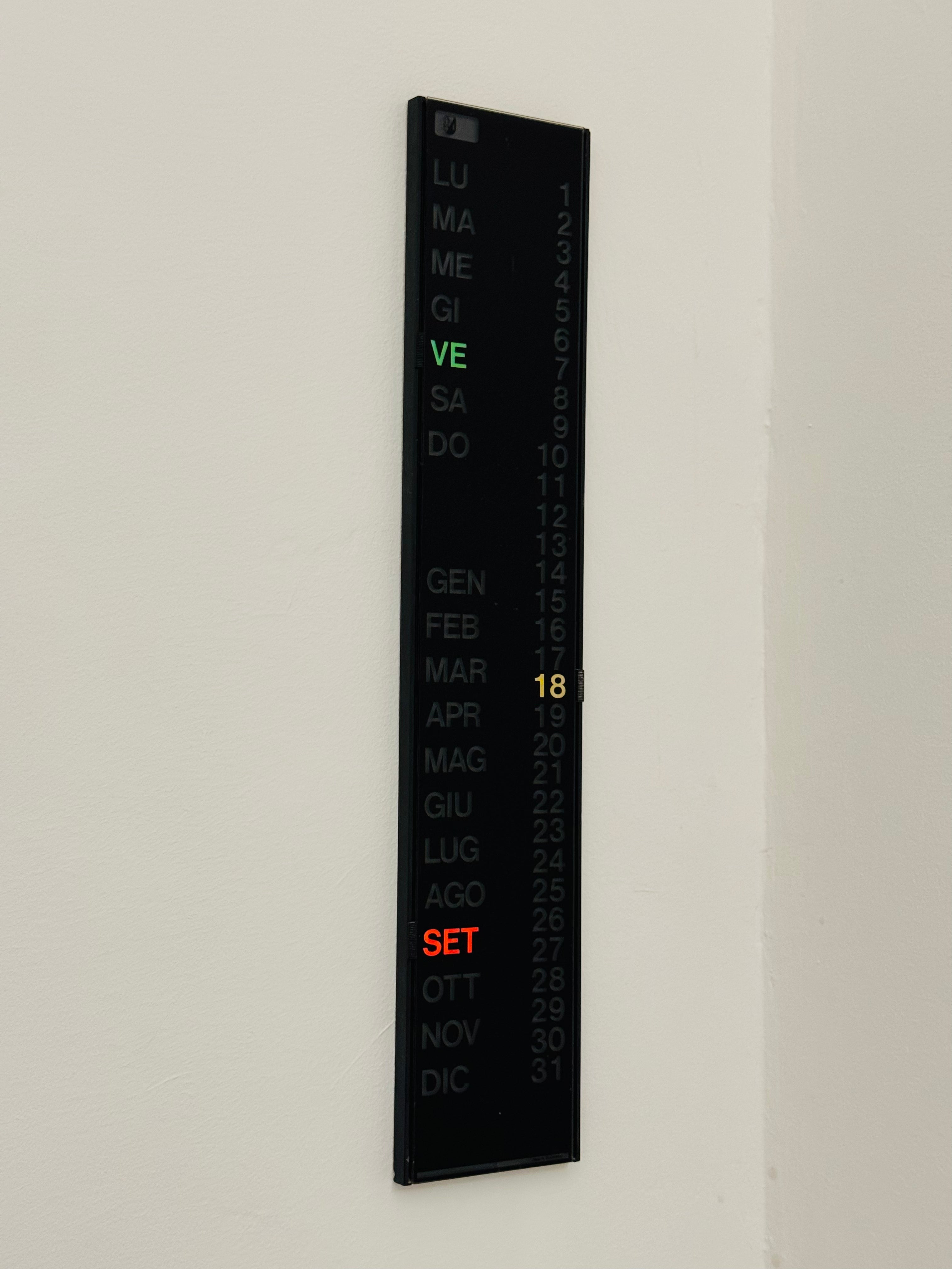 Calendario Perpetuo da Parete Postmoderno in Plastica anni '80 Made in W. Germany