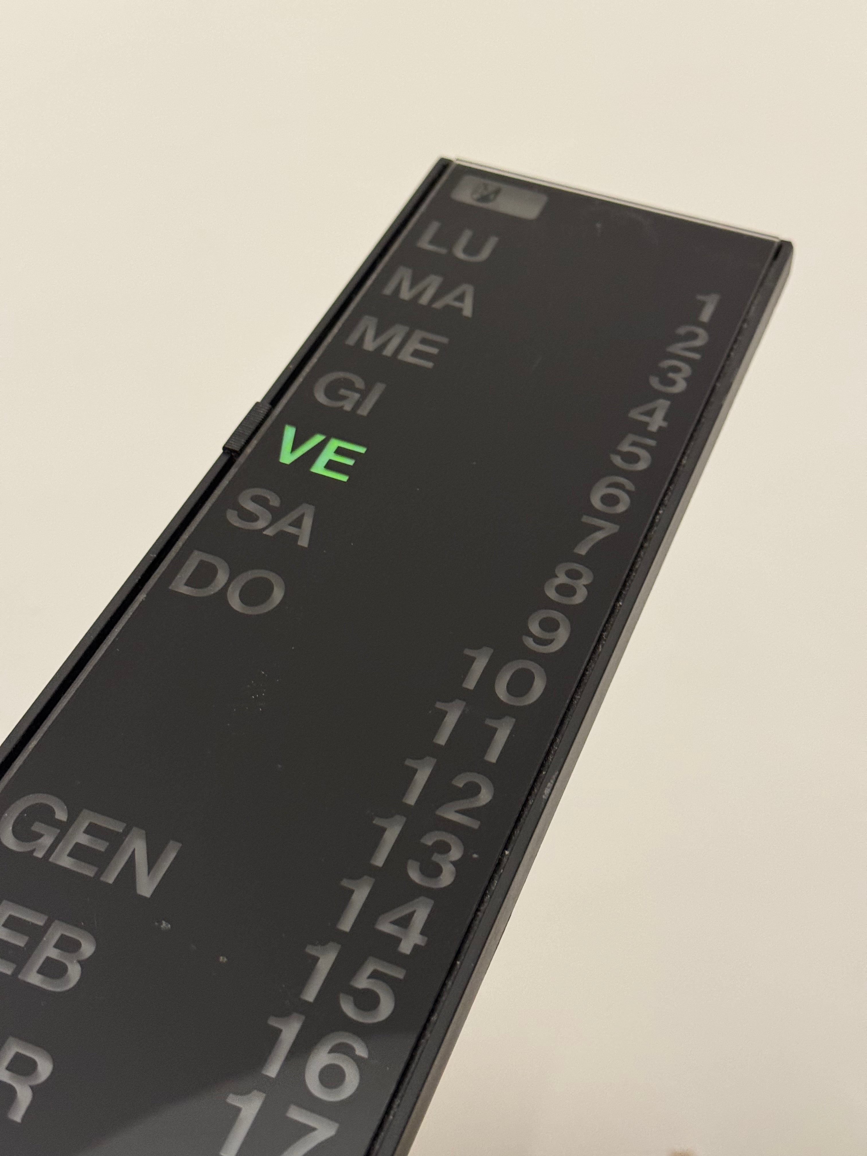 Calendario Perpetuo da Parete Postmoderno in Plastica anni '80 Made in W. Germany