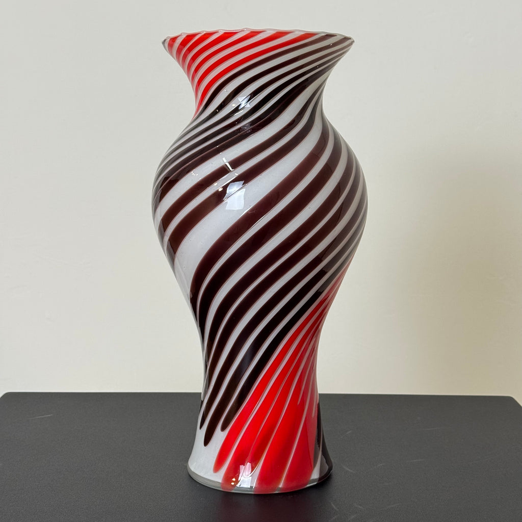 Vaso Vintage in Vetro a Canne Ritorte Rosso, Bianco e Marrone – Stile Murano – h 38 x Ø 18 cm
