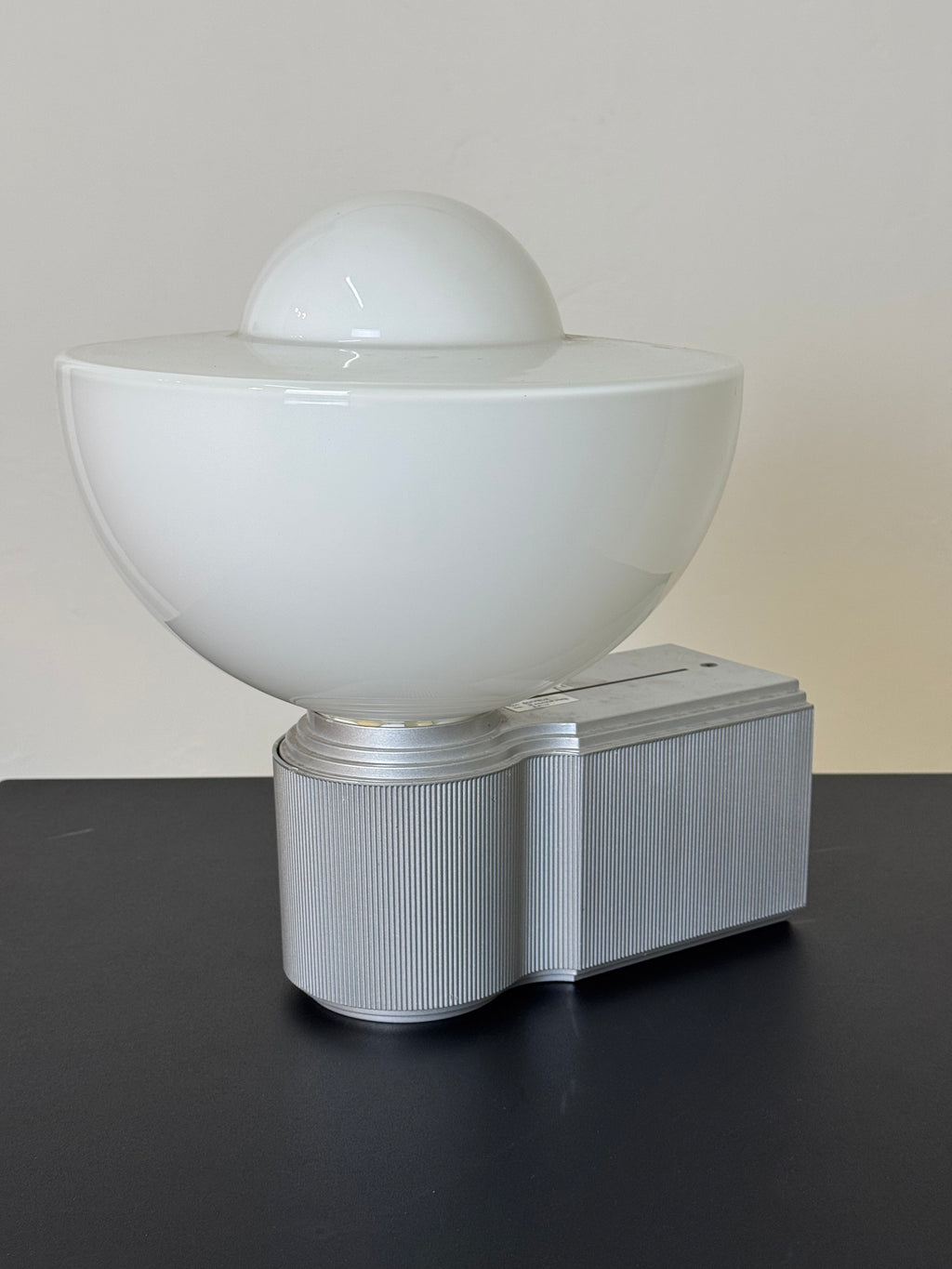 Lampada da Parete Coppelia – Franco Albini, Franca Helg e Antonio Piva per Sirrah – Design Italiano Anni '80