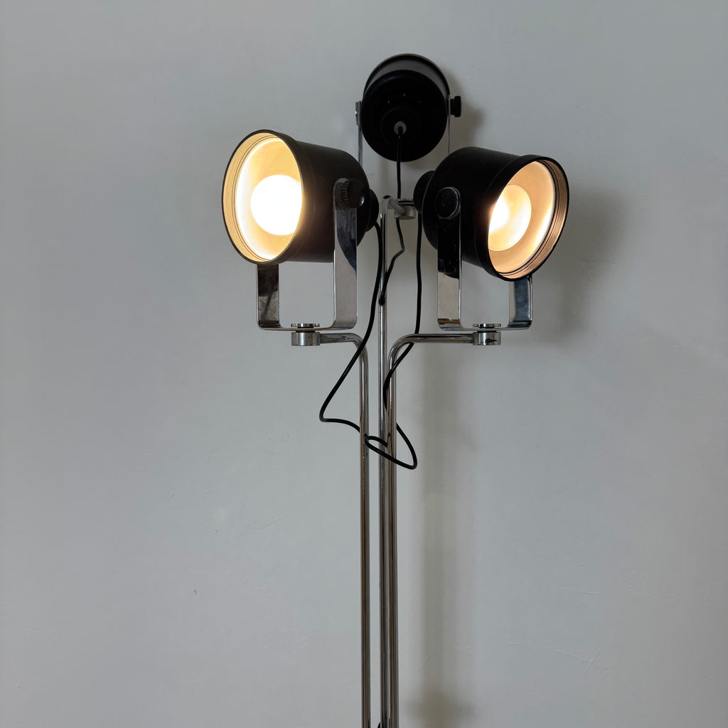 Lampada da Terra Luci Milano Mod. P433 – Brusasco e Torretta – Tre Faretti Orientabili – Anni '70 – Altezza 190 cm