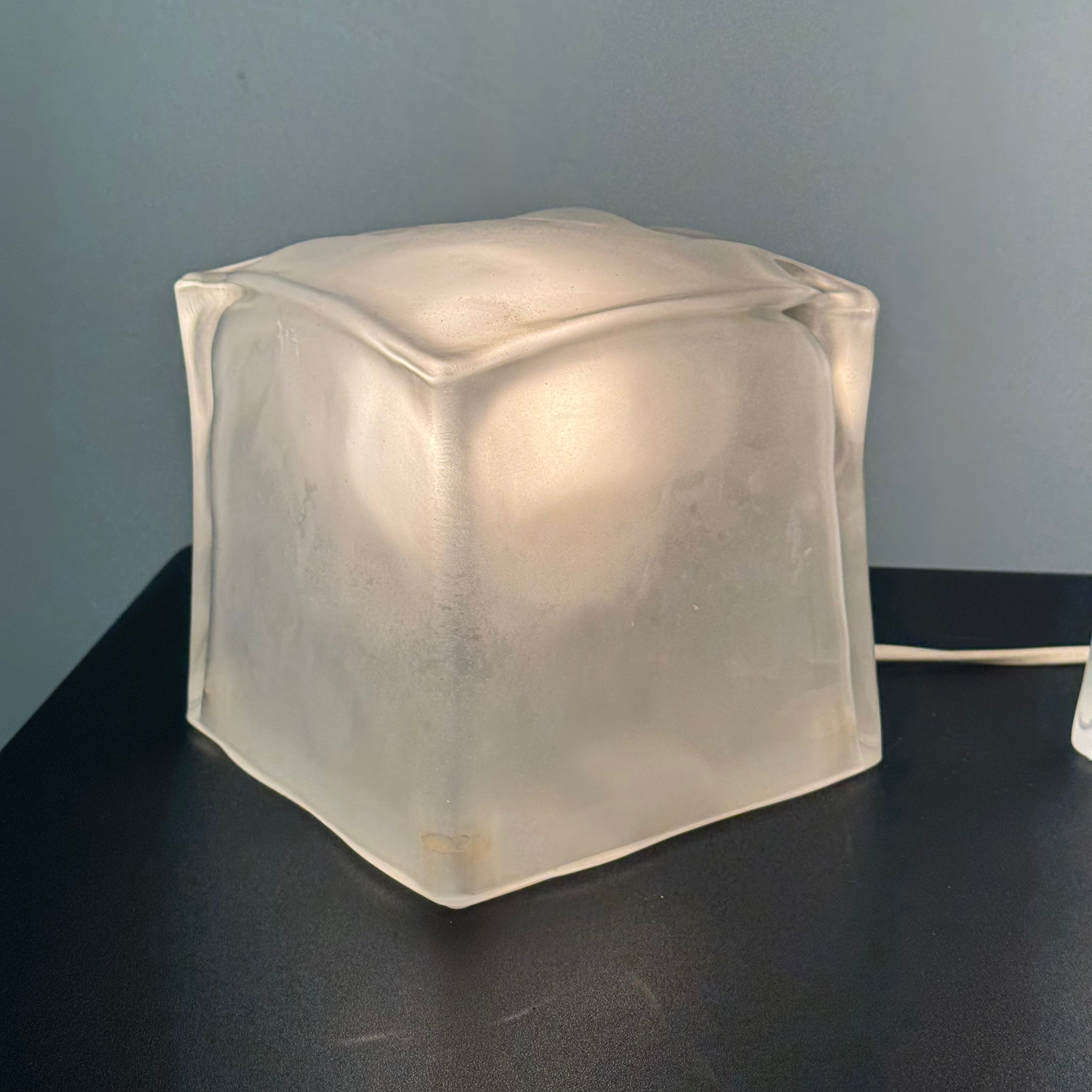 Coppia di lampade da tavolo cubo di ghiaccio in vetro smerigliato, IKEA Iviken anni ‘90
