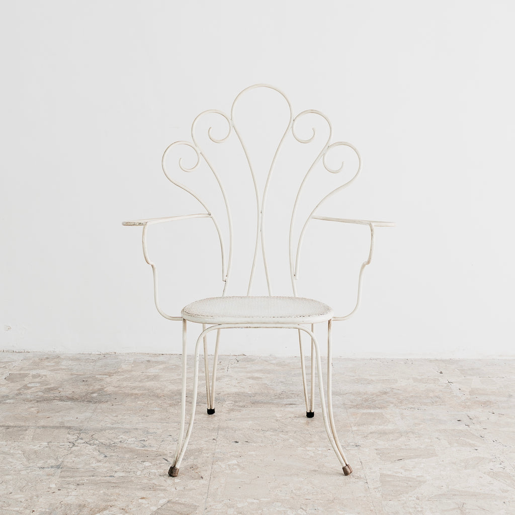 Lio Carminati Attr. – Set 4 Poltroncine da Giardino in Ferro Bianco con Schienale a Ventaglio e Seduta in Lamiera Forata – Anni '50