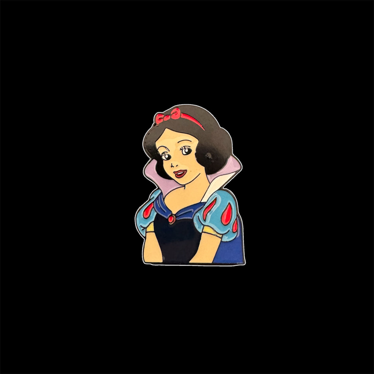 Spilletta in Metallo Smaltato - Biancaneve Primo Piano / Biancaneve e i Sette Nani (Snow White)