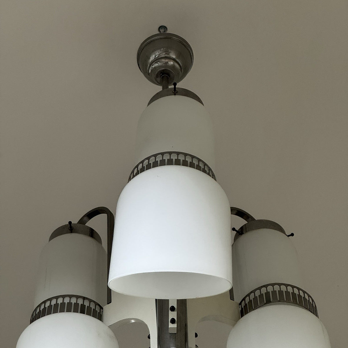 Lampadario Modernista a 3 Luci in Vetro Incamiciato e Acciaio anni '60/'70