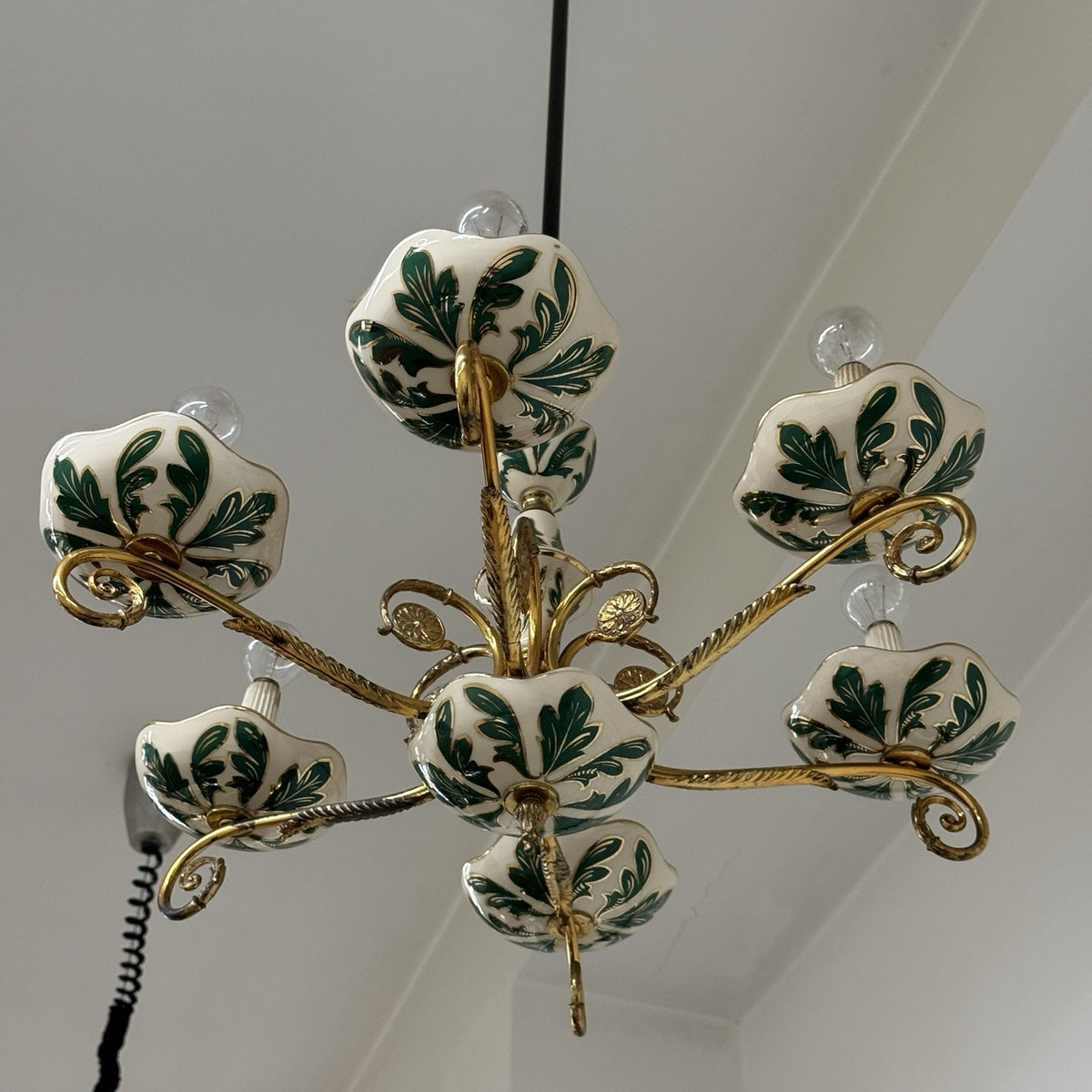 Lampadario Vintage a 6 Luci in Ceramica di Bassano e Ottone Dorato anni '60/'70