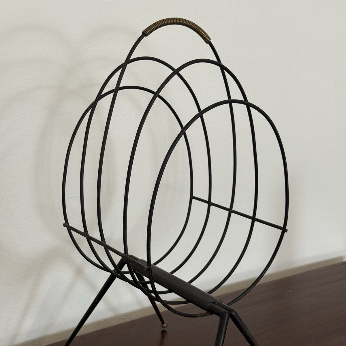 Gio Ponti Style Mid-Century Italian Iron Magazine Rack 1950s Brass Details