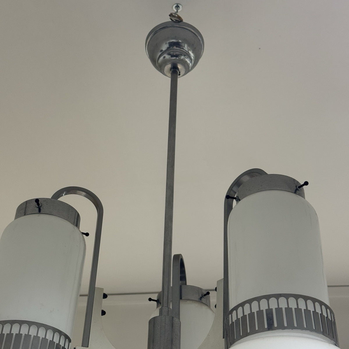 Lampadario Modernista a 3 Luci in Vetro Incamiciato e Acciaio anni '60/'70